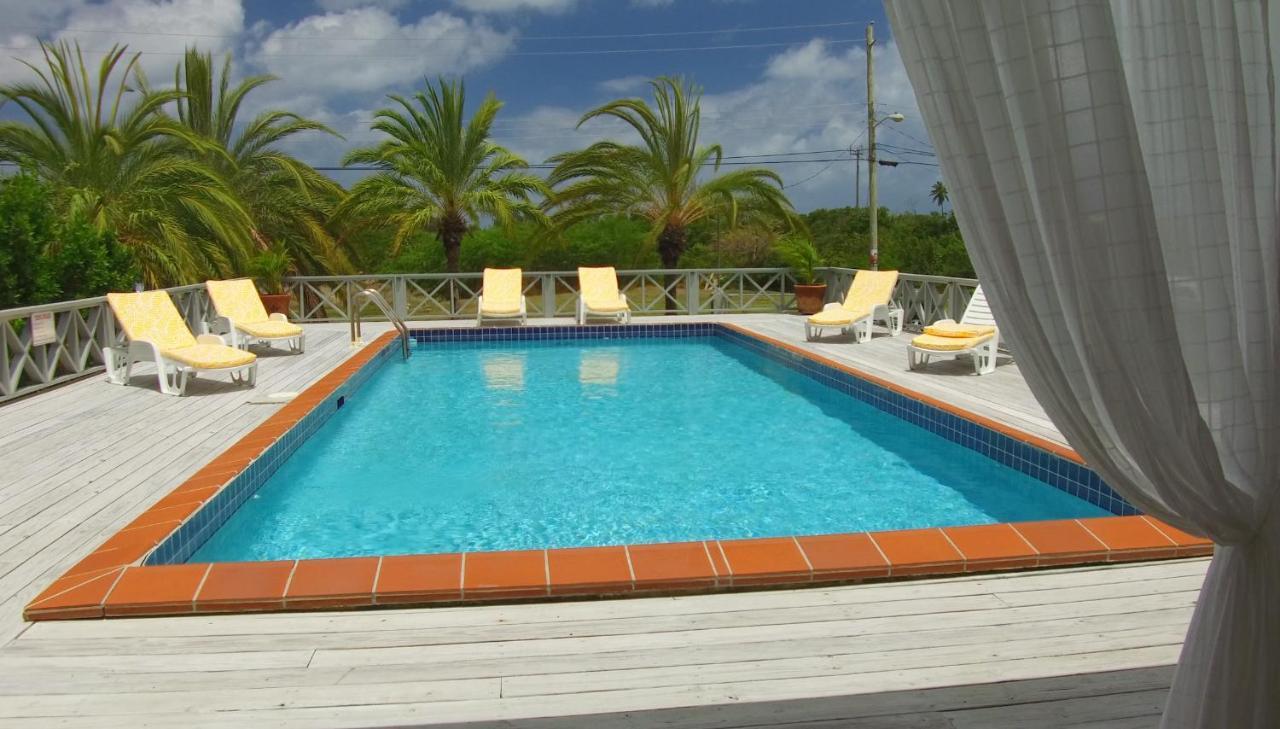The White House Villa Jolly Harbour Exterior photo